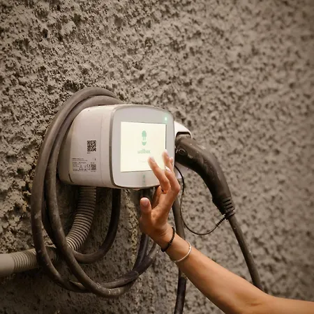 Industrial Loft Apartament Tríkala