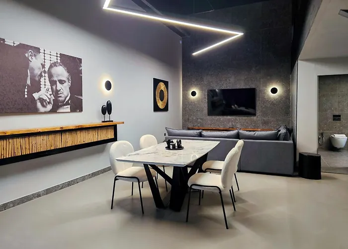 Apartment Industrial Loft *